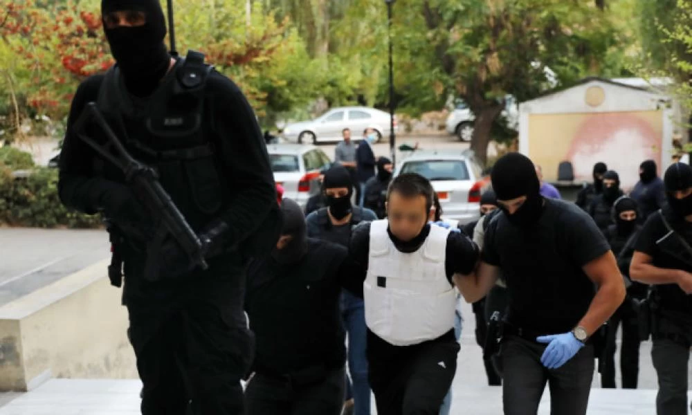 Τρομοκρατία: Πως αλλάζουν τα δεδομένα μετά το εύρημα στο σπίτι του 42χρονου